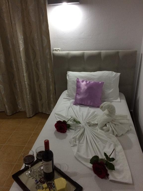Hotel Soan Sarande Exterior photo